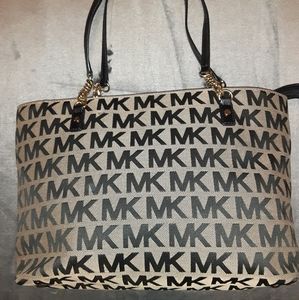Michael Kors tote